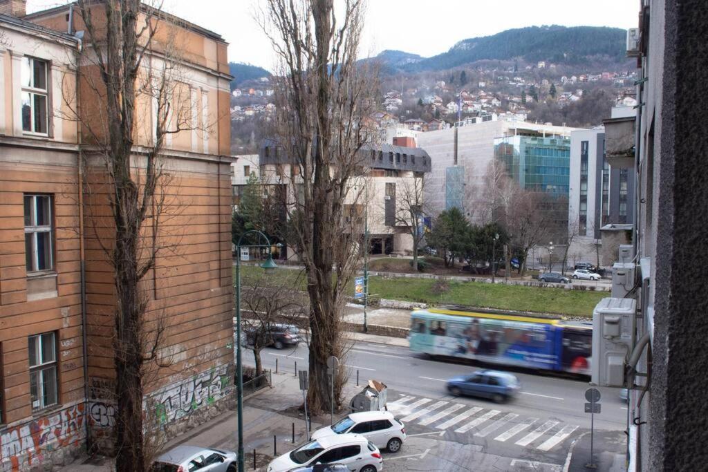 Cute And Sunny Studio - Central Location Apartment Sarajevo Exterior photo